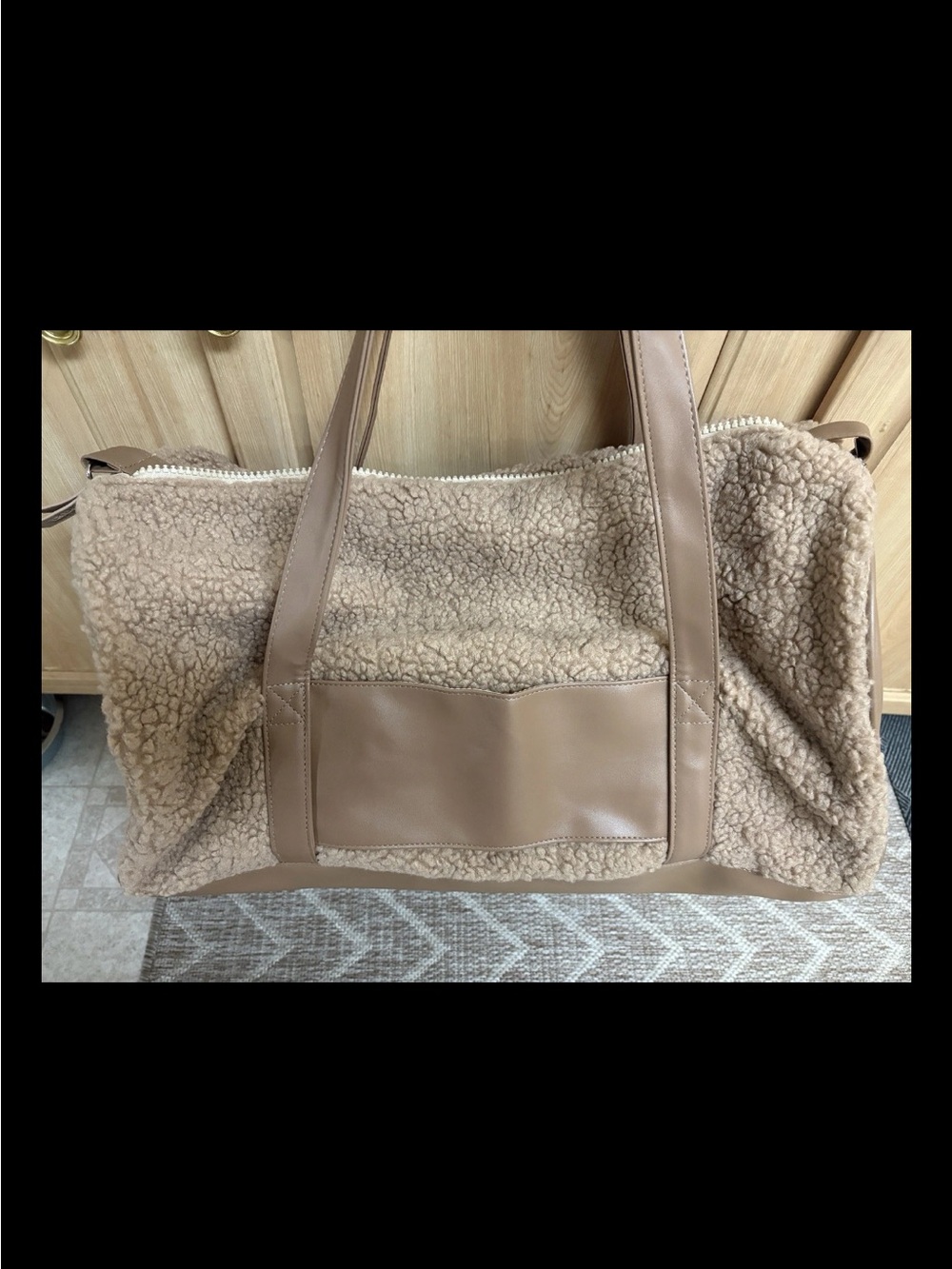 Sherpa Teddy Weekender Tote By Jadelynn Brooke Gym, Travel Or Overnight Bag NWT - Picture 3 of 12